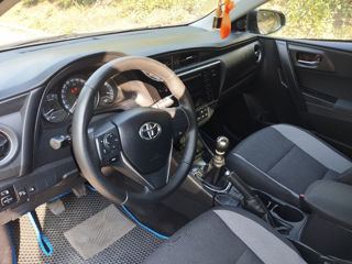 Toyota Auris foto 9