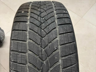 Anvelope GoodYear iarna 275 45 R21 foto 2