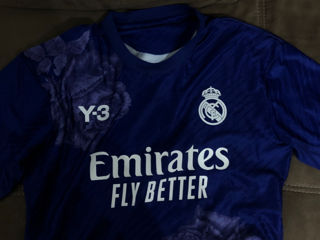 Vand tricou Real Madrid