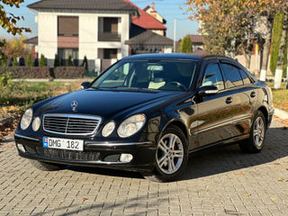 Mercedes E-Class foto 3