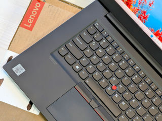 Lenovo ThinkPad P1 Gen 3 IPS (Core i7 10850H/32Gb DDR4/1TB SSD/Nvidia Quadro T1000/15.6" FHD IPS) foto 8