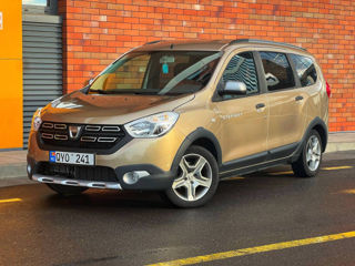 Dacia Lodgy Stepway 7 locuri - Chirie Auto - Авто Прокат - Rent a Car foto 1