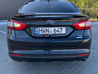 Ford Fusion фото 6