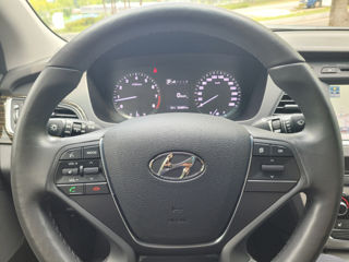 Hyundai Sonata foto 12