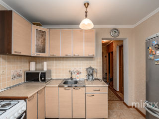 Apartament cu 1 cameră, 41 m², Poșta Veche, Chișinău foto 3