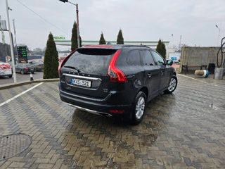 Volvo XC60 foto 4