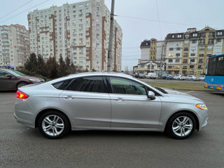 Ford Fusion foto 7