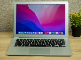 Macbook Air 13 2015/ Core I5 5250U/ 8Gb Ram/ 128Gb SSD/ 13.3"!!