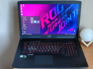 Asus Rog Strix IPS17 120Ghz I5 ram16 GB ssd 650 GB Geforce 1050 Bluetooth Cardreader