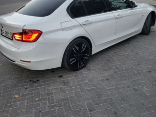 BMW 3 Series foto 2