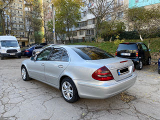 Mercedes E-Class foto 2