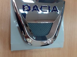 Emblema Dacia , Renault