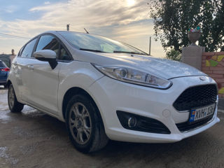 Ford Fiesta 5D foto 5