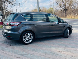 Ford S-Max foto 3