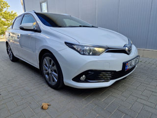 Toyota Auris foto 2