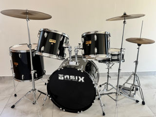 Tobe Black Beat si Basix foto 0