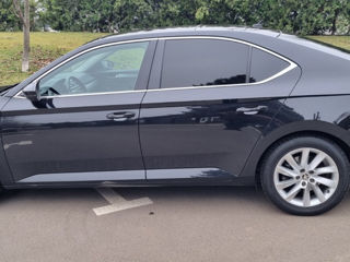 Skoda Superb foto 3