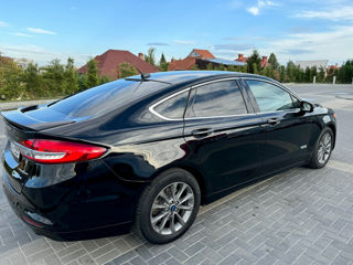 Ford Fusion foto 4