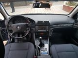 BMW 5 Series foto 7