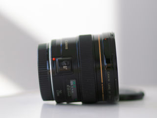 Продам объектив Canon EF 20mm f/2.8 USM foto 2