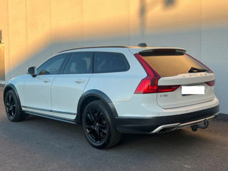 Volvo V90 Cross Country foto 4