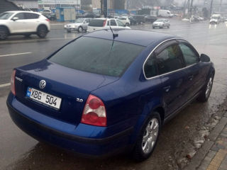 Volkswagen Passat foto 3