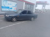 Nissan Sunny foto 4