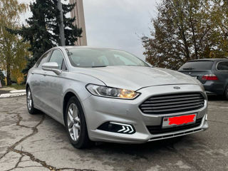 Ford Fusion foto 3