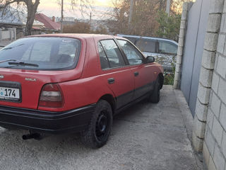 Nissan Sunny foto 3