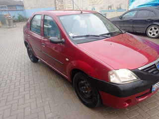 Dacia Logan foto 3