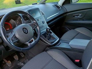 Renault Grand Scenic foto 6