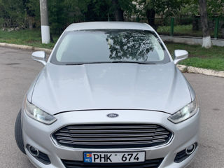 Ford Fusion foto 9