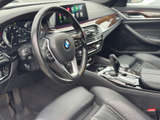 BMW 5 Series foto 9