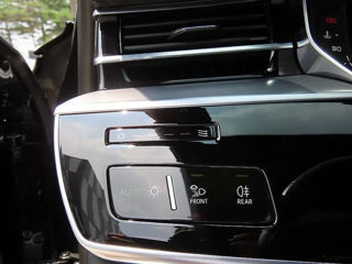 Audi A8 foto 9