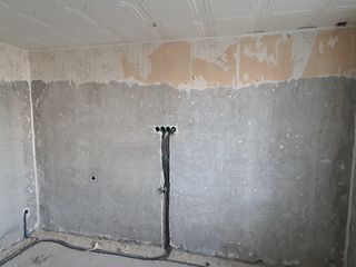 Шлифовка краски с бетона,демонтаж , без пыли , снятие , шпаклёвки ,краски .