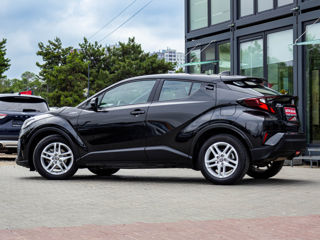 Toyota C-HR foto 3