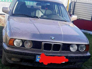 BMW 5 Series foto 1