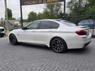 BMW 5 Series foto 9