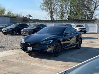 Tesla Model S foto 2