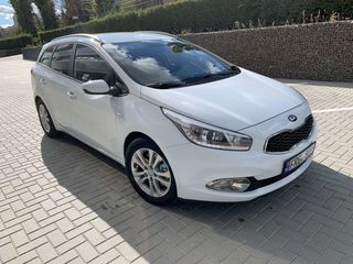 KIA Ceed foto 1