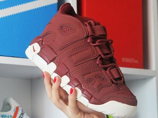 Nike Air More Uptempo Bordo White. foto 1