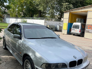 BMW 5 Series foto 9