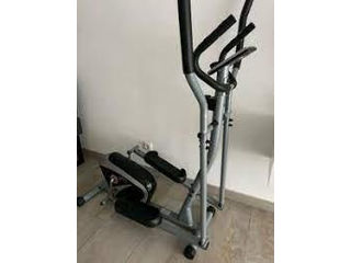 Эллиптический тренажер Motive Fitness CT200