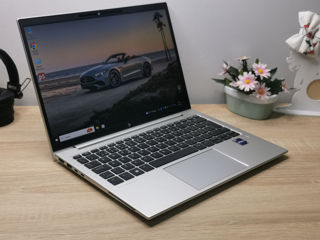 HP Elitebook 830 G9 (i5-1245U 12CPUs / 16Gb DDR5/ 512Gb NVMe/ 13.3 FHD+ IPS) foto 4