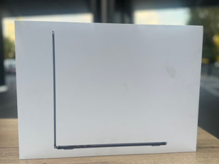 Vind Macbook Air 15 M3 / 2024 / New / 8/256Gb / Midnight / Sigilat