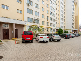 Apartament cu 3 camere, 98 m², Buiucani, Chișinău foto 14