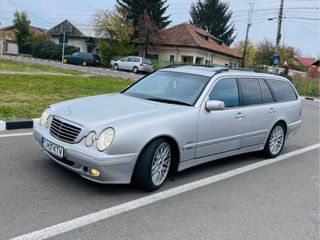 Mercedes E-Class