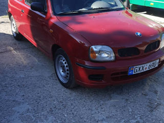 Nissan Micra foto 2