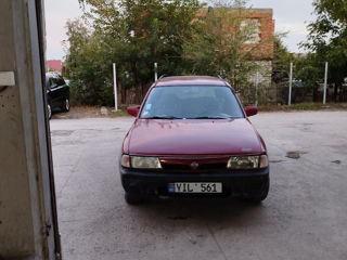 Nissan Sunny foto 6