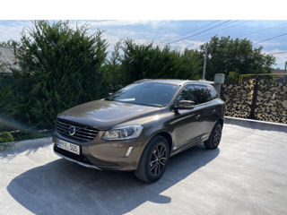 Volvo XC60 foto 2